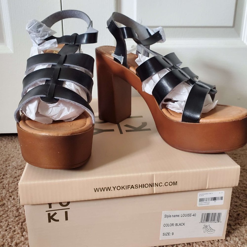 NIB Faux Wooden Platform Heels